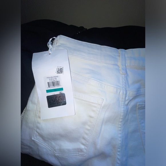 DKNY WHITE BOERUM HIGH RISE FLATE JEANS - Picture 3 of 9